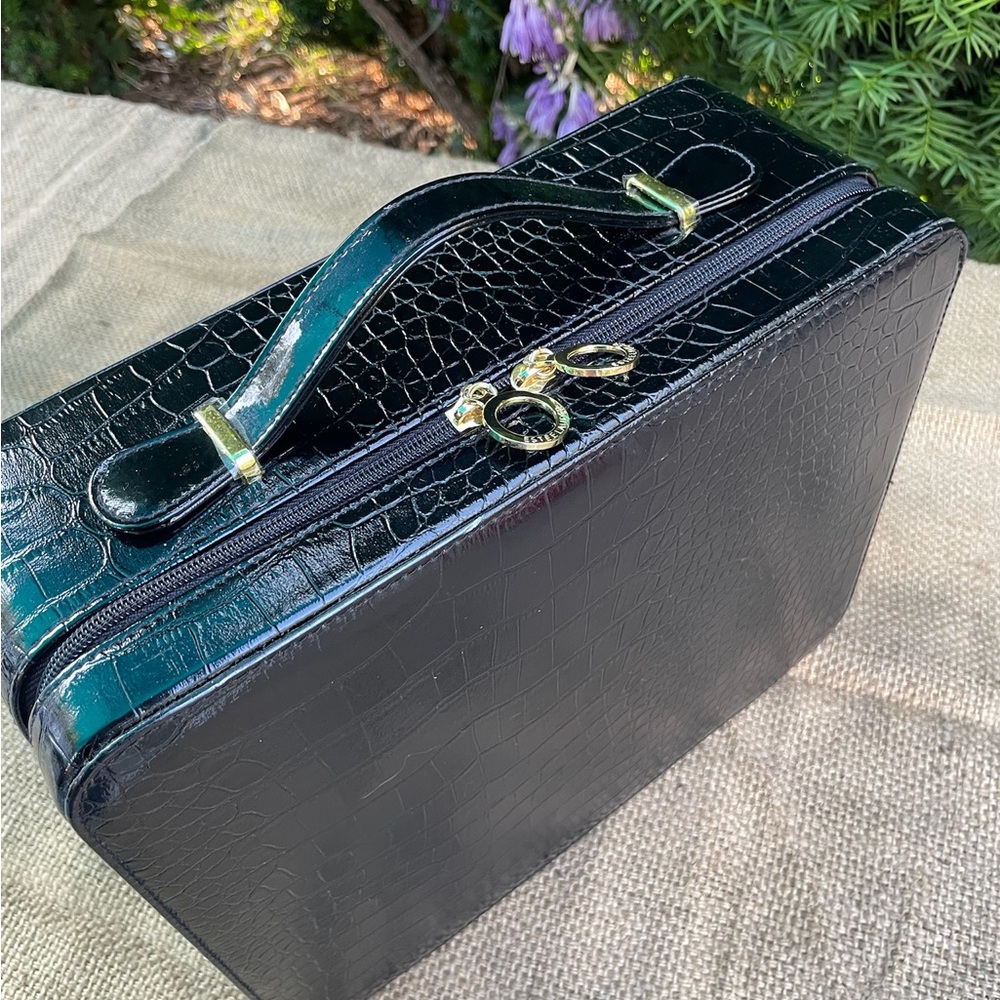 Estee Lauder Black zipper case | mini suitcase carry on